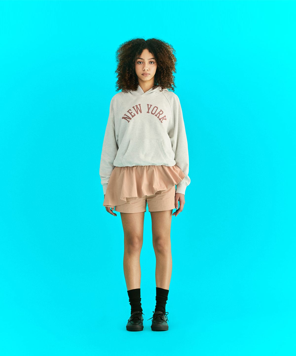 에르에르(ERER) Vintage Painted Raglan Hoodie White Melange