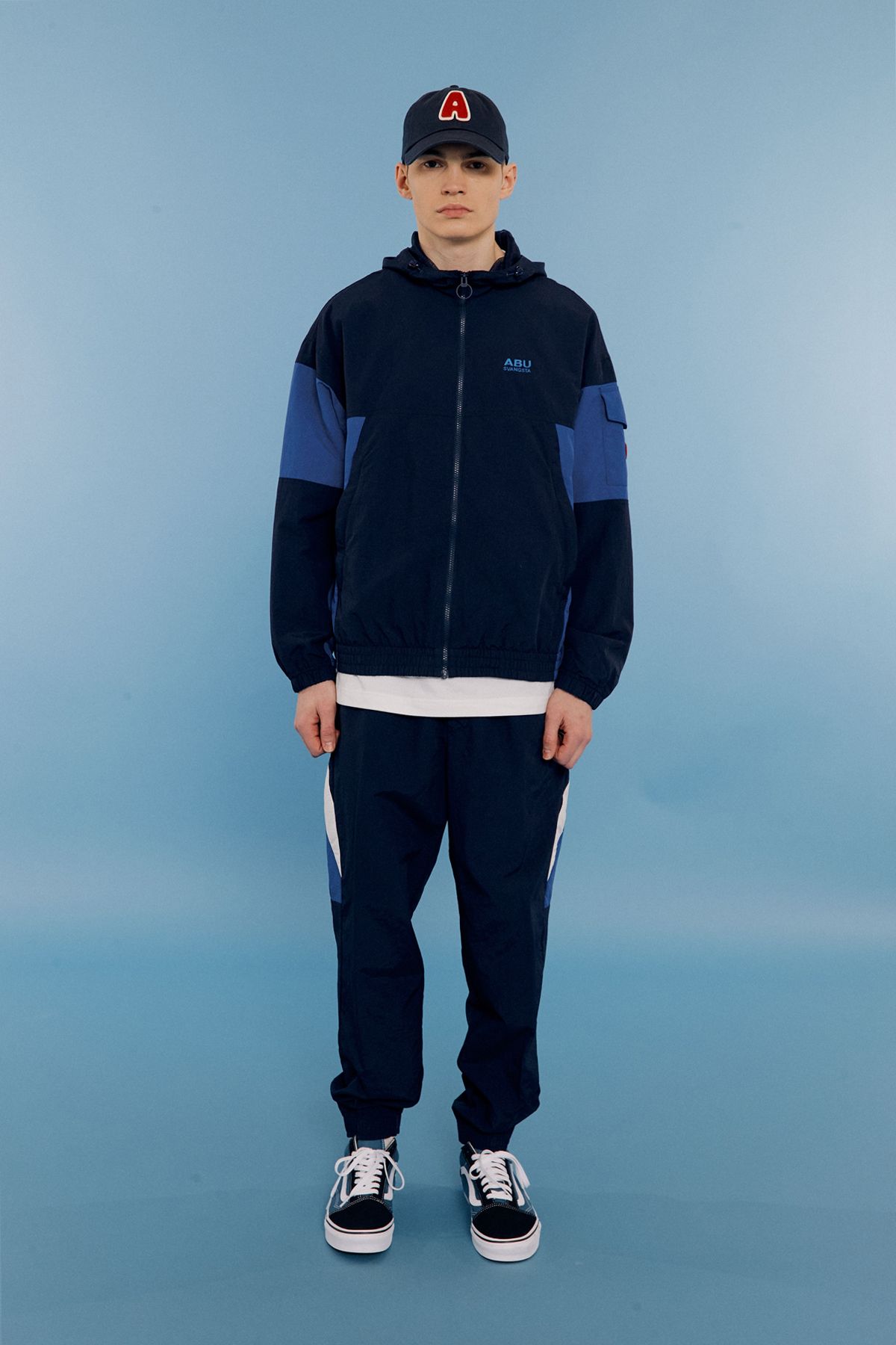 아부가르시아(ABU GARCIA) 웜업 조거 NAVY