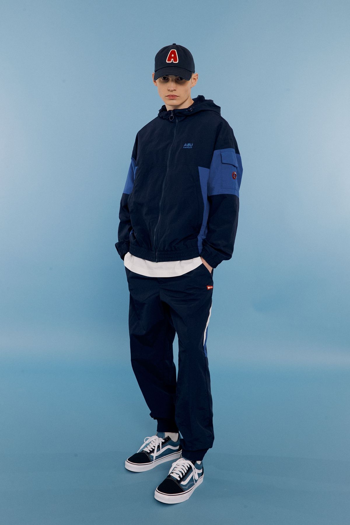 아부가르시아(ABU GARCIA) 웜업 조거 NAVY