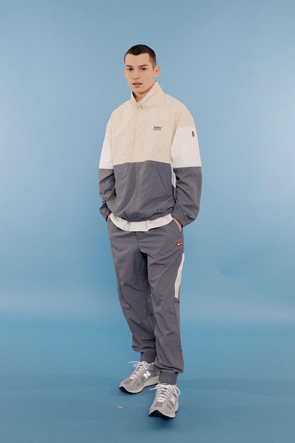 아부가르시아(ABU GARCIA) 웜업 조거 GREY