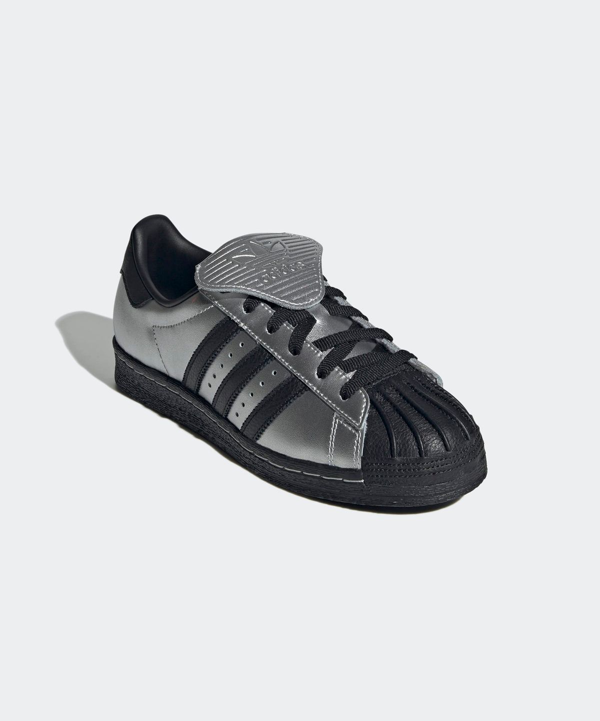 아디다스(ADIDAS) 슈퍼스타 82 - 실버:블랙 / JH5669