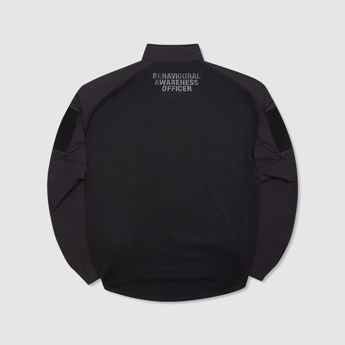 엄브로(UMBRO) [UMBRO X SLAM JAM] Tactical 반집업 긴팔 우븐탑 블랙(UQ111CWT38)