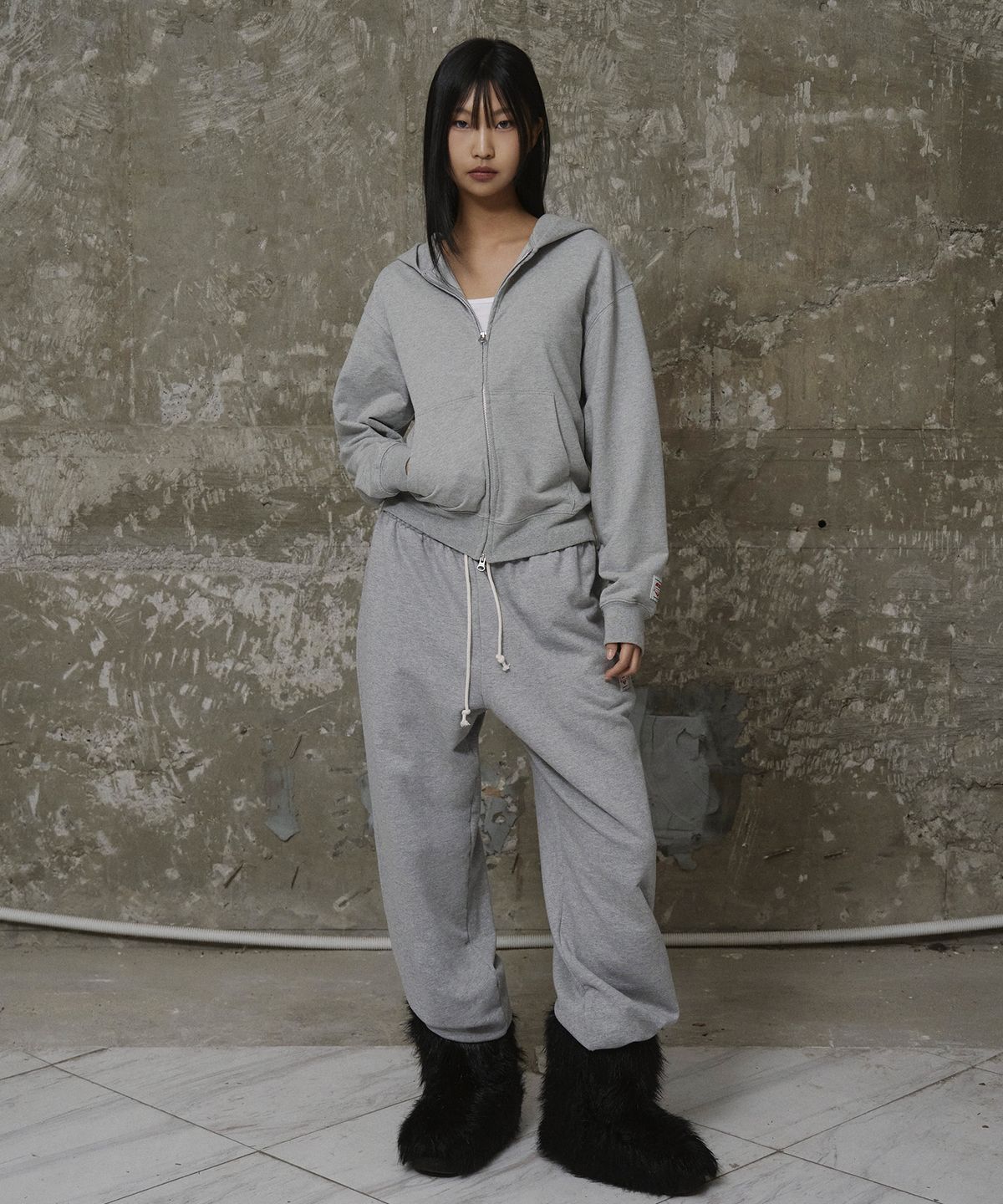 에르에르(ERER) Vintage Label Zip-up Hoodie Melange Gray
