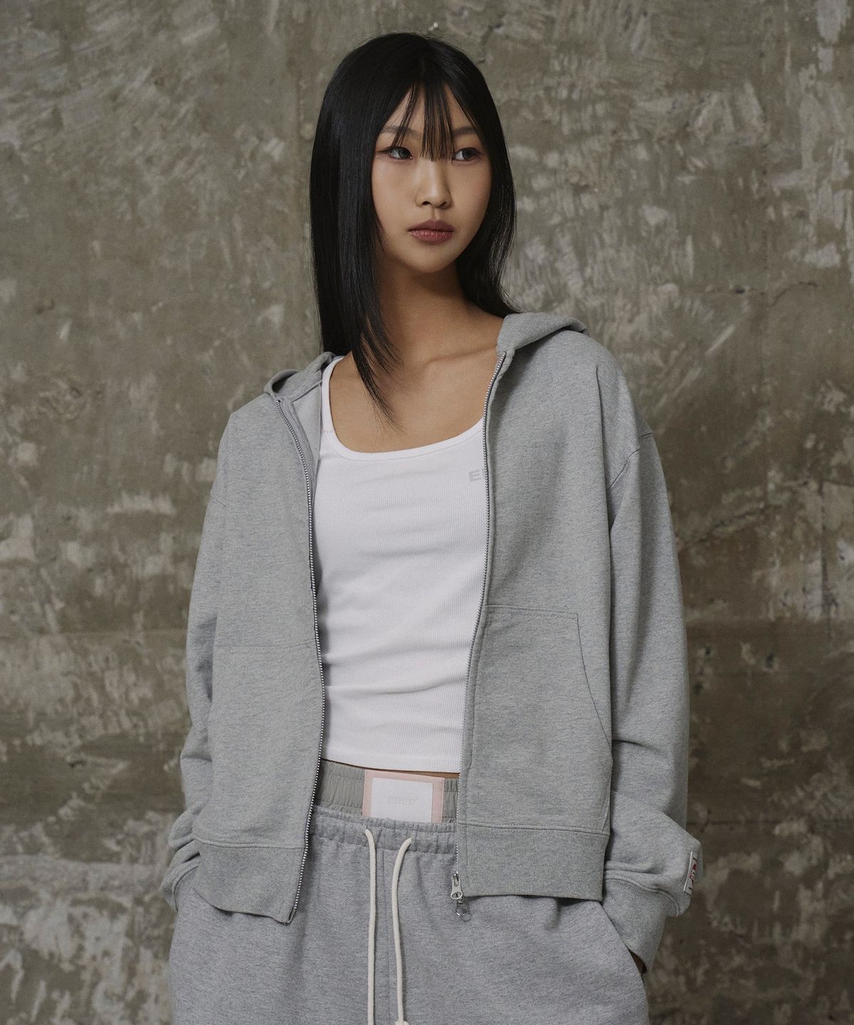 에르에르(ERER) Vintage Label Zip-up Hoodie Melange Gray