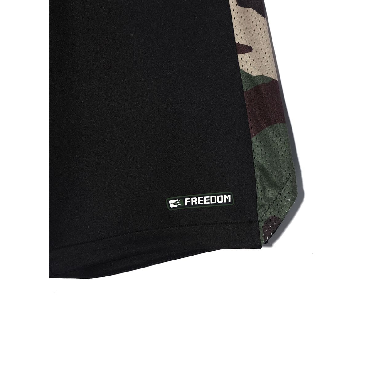 프리덤(FREEDOM) 사이드 카모 버뮤다 쇼츠 (블랙)