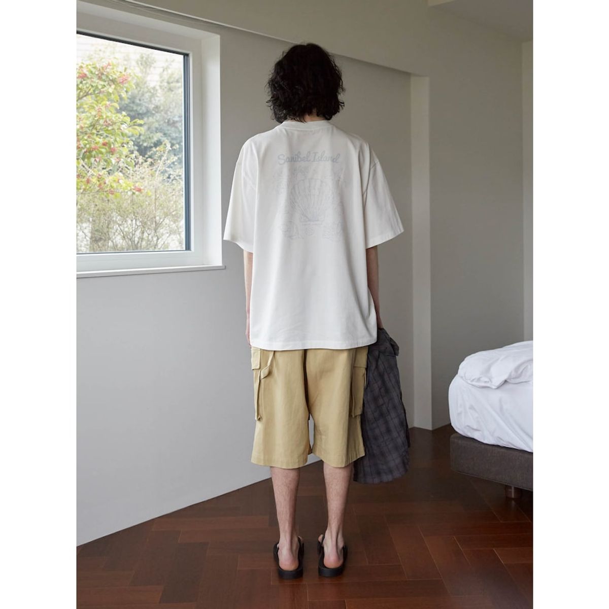 샌드 사운드(SAND SOUND) (UNISEX) 조개 그래픽 오버핏 반팔 티셔츠  화이트