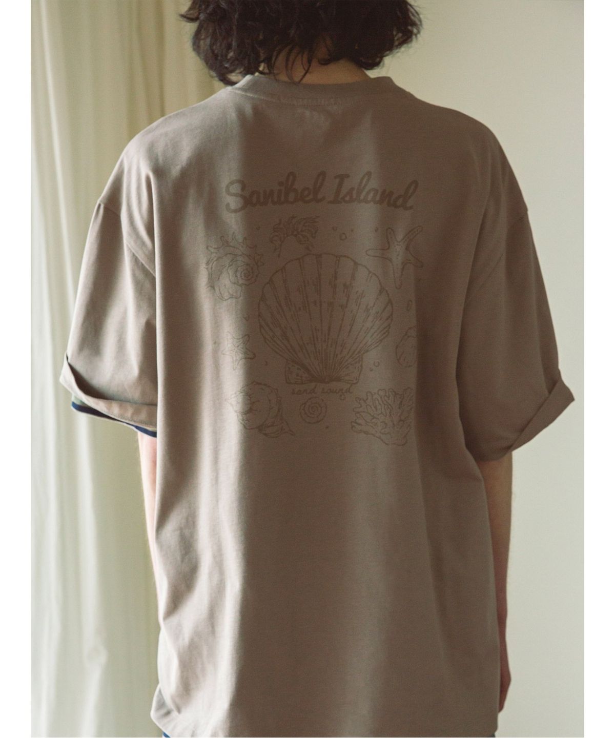 샌드 사운드(SAND SOUND) (UNISEX) 조개 그래픽 오버핏 반팔 티셔츠  카키