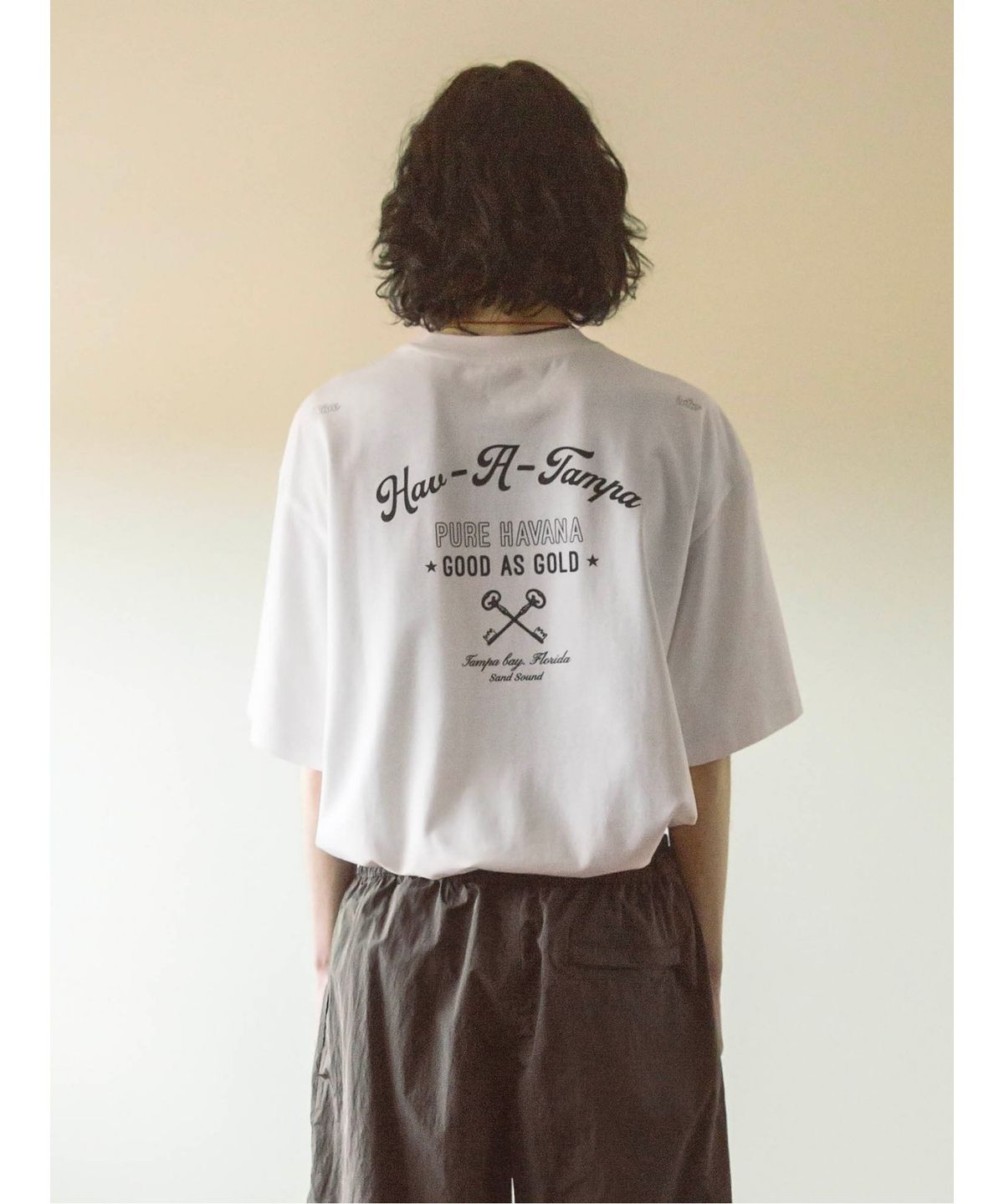 샌드 사운드(SAND SOUND) (UNISEX) 타투 그래픽 오버핏 반팔 티셔츠  화이트