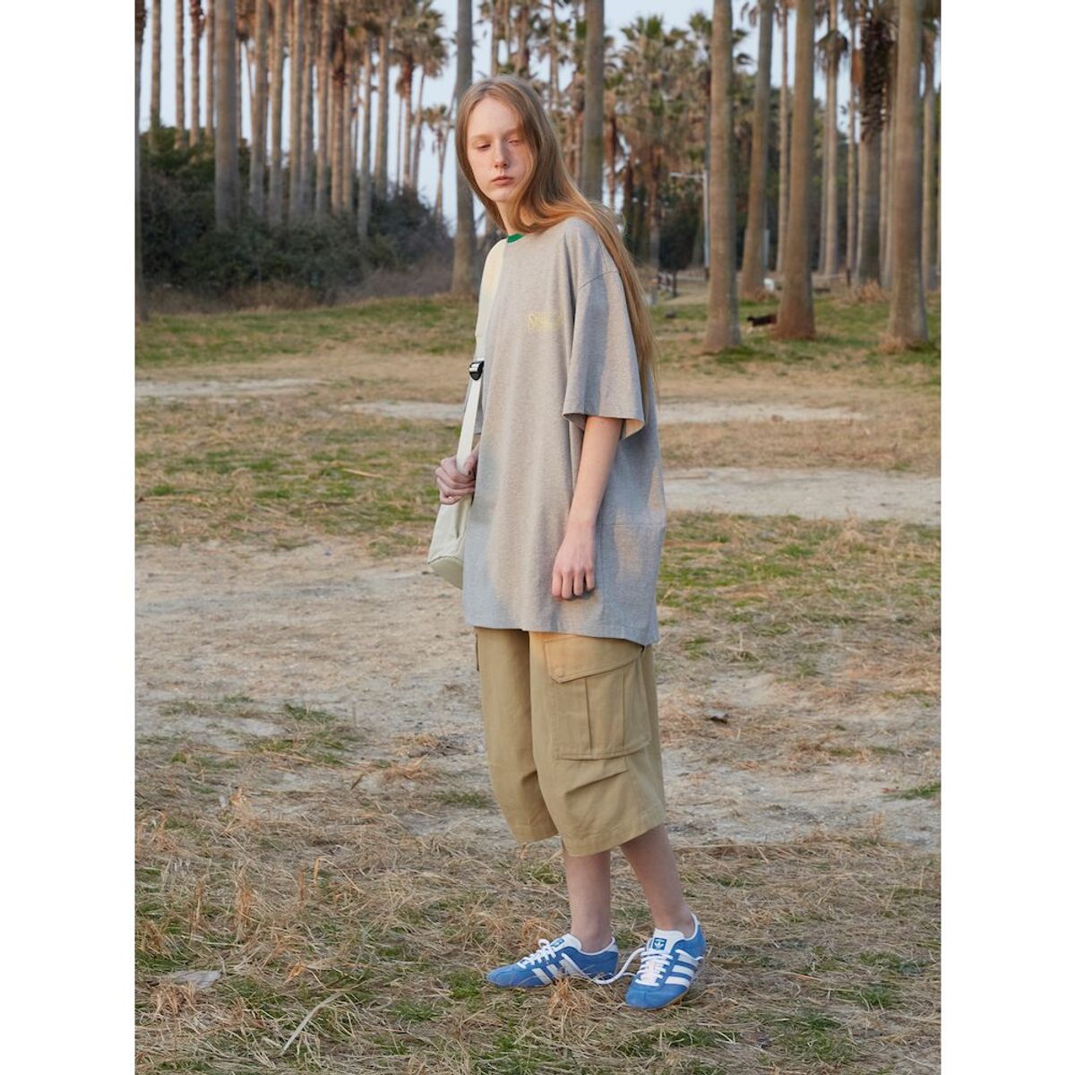 샌드 사운드(SAND SOUND) (UNISEX) 베이직 코쿤 핏 티셔츠  그레이