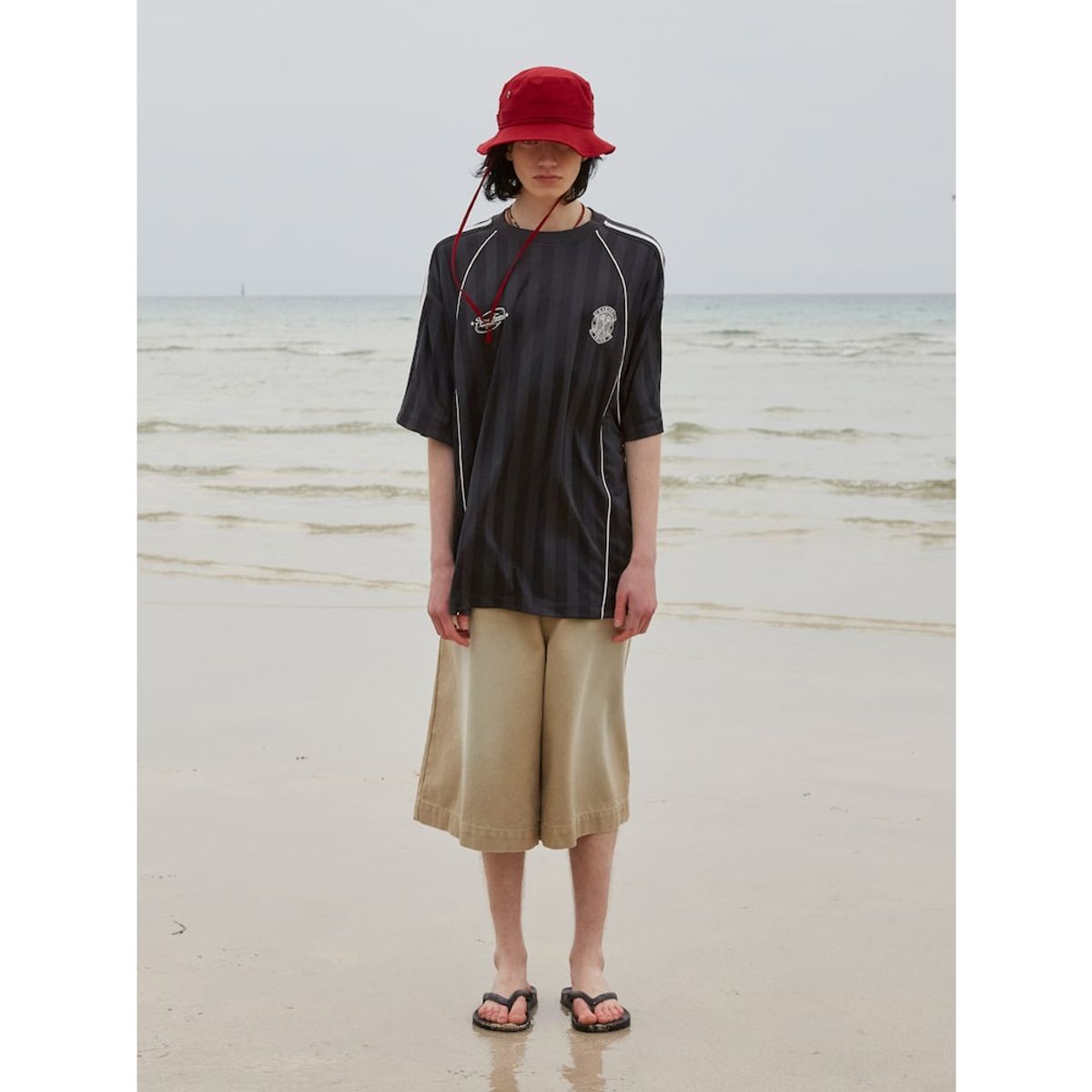 샌드 사운드(SAND SOUND) (UNISEX) 사커 져지 반팔 티셔츠  차콜