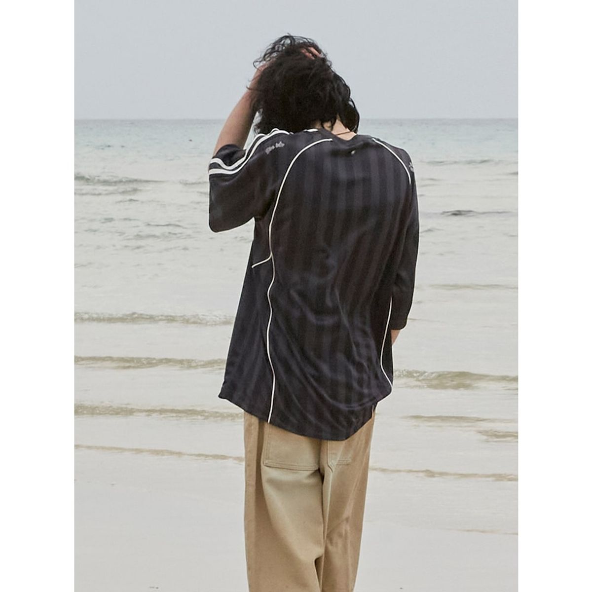 샌드 사운드(SAND SOUND) (UNISEX) 사커 져지 반팔 티셔츠  차콜