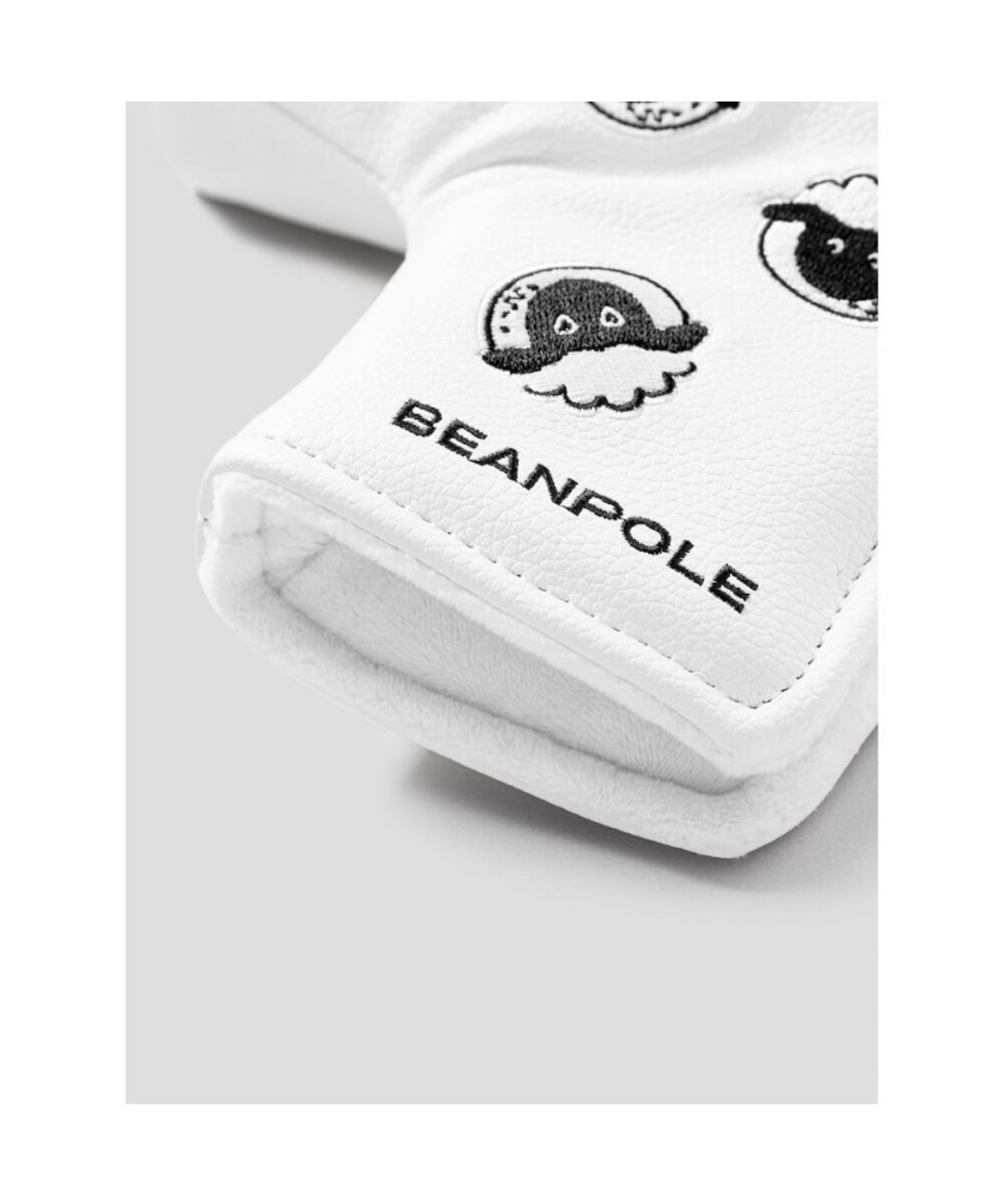 빈폴 액세서리(BEANPOLE ACCESSORY) 검은코양 블레이드 퍼터 커버 - 아이보리