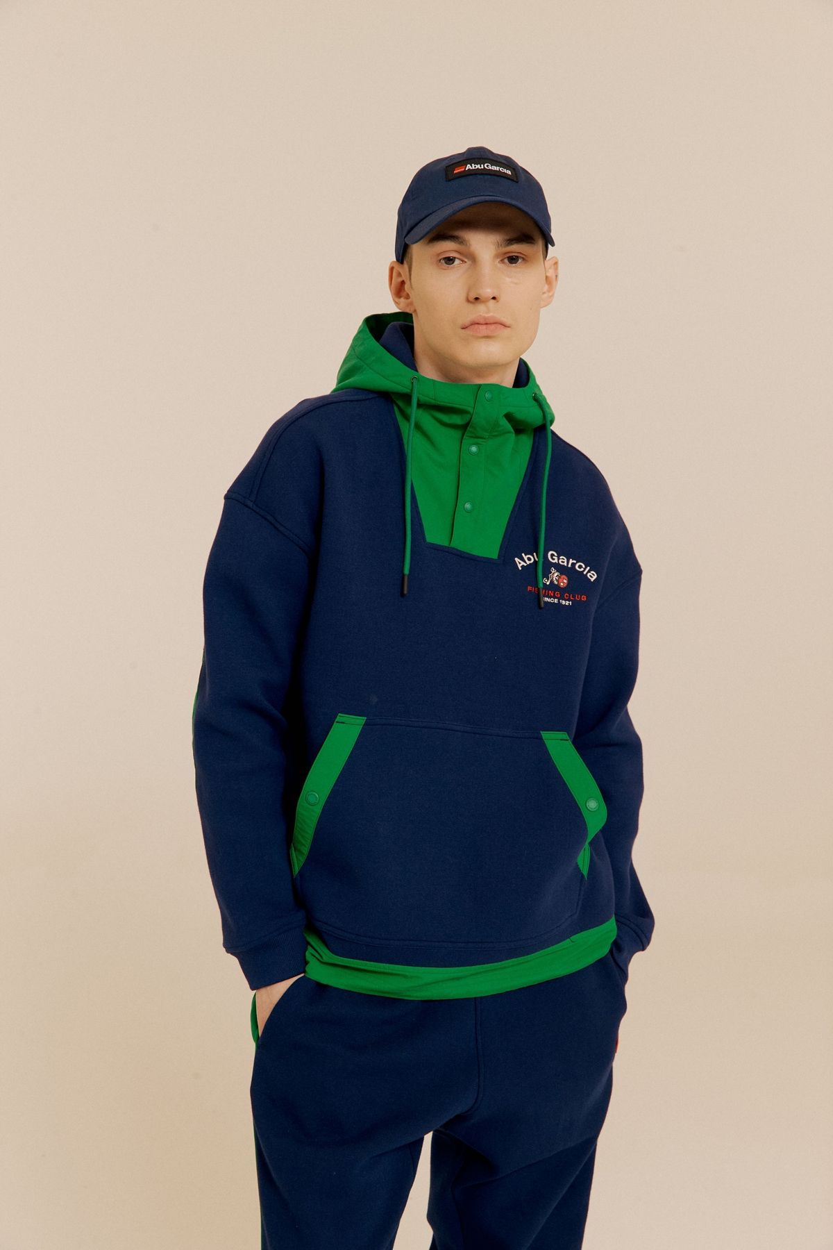 아부가르시아(ABU GARCIA) 클래식 릴 로고 후디 NAVY