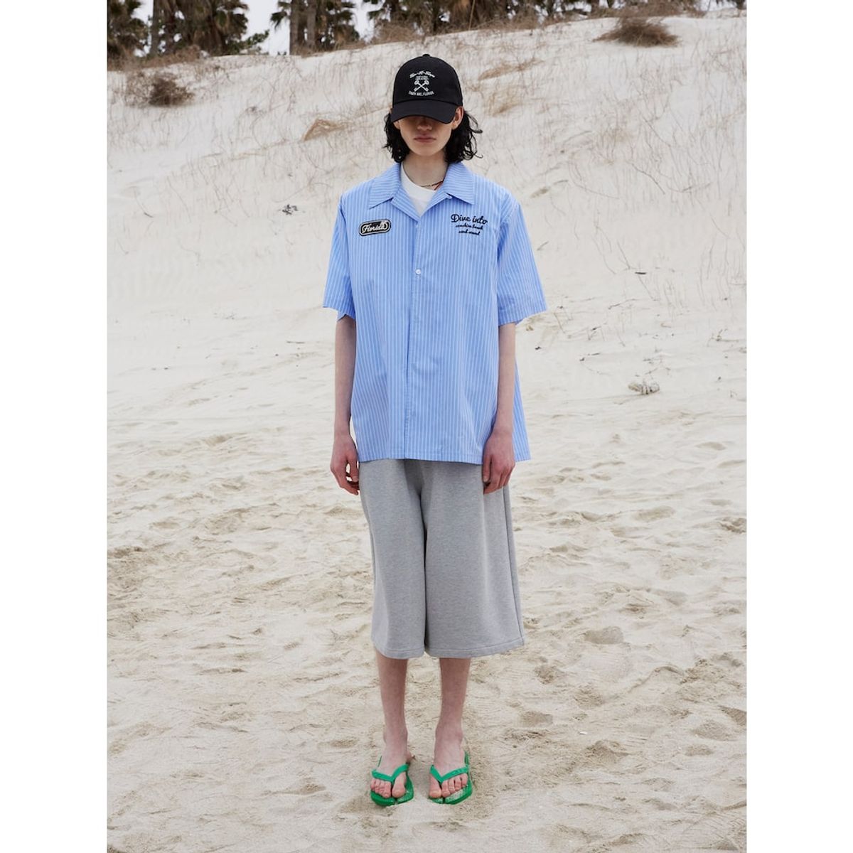 샌드 사운드(SAND SOUND) (UNISEX) 스트라이프 오픈카라 셔츠  라이트 블루