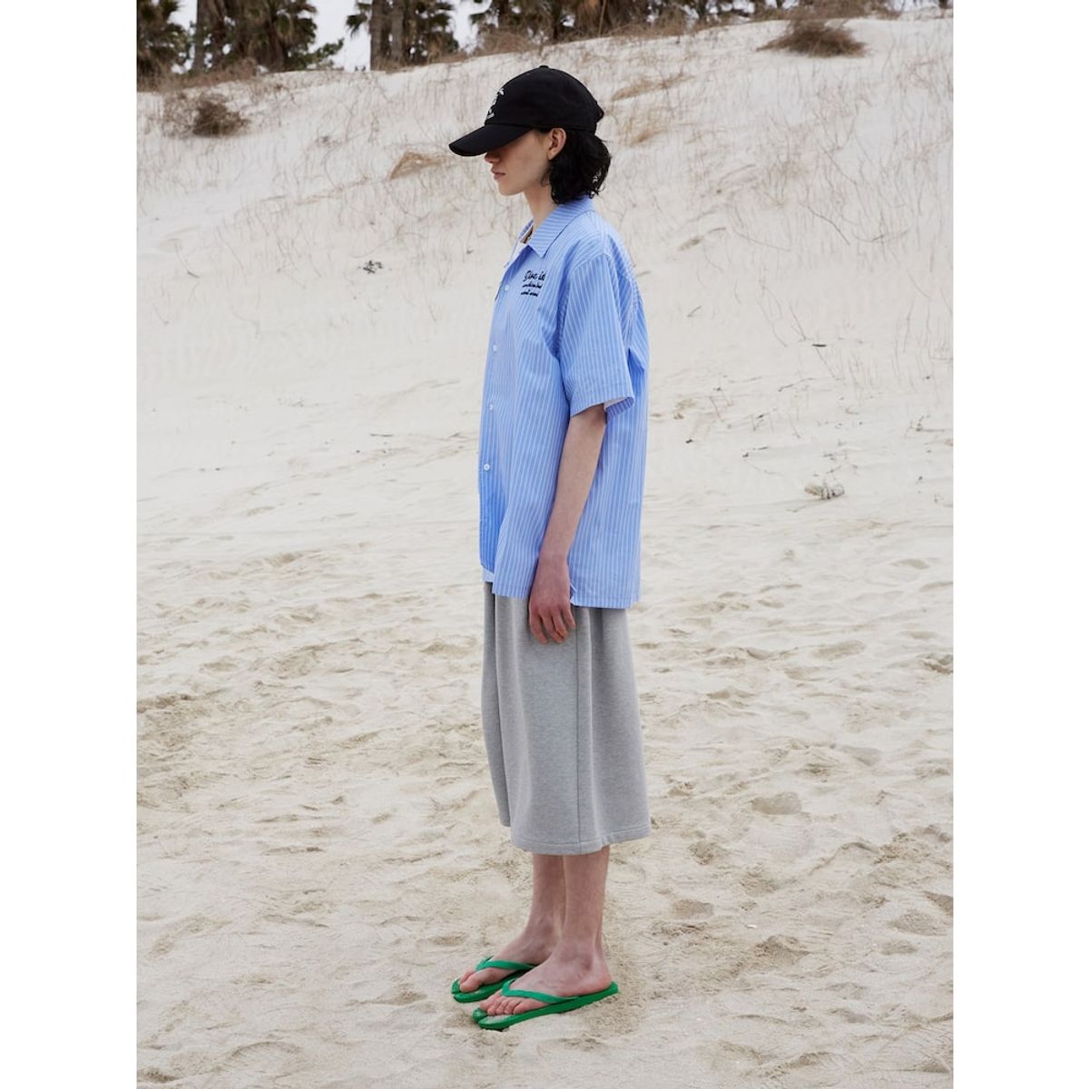 샌드 사운드(SAND SOUND) (UNISEX) 스트라이프 오픈카라 셔츠  라이트 블루