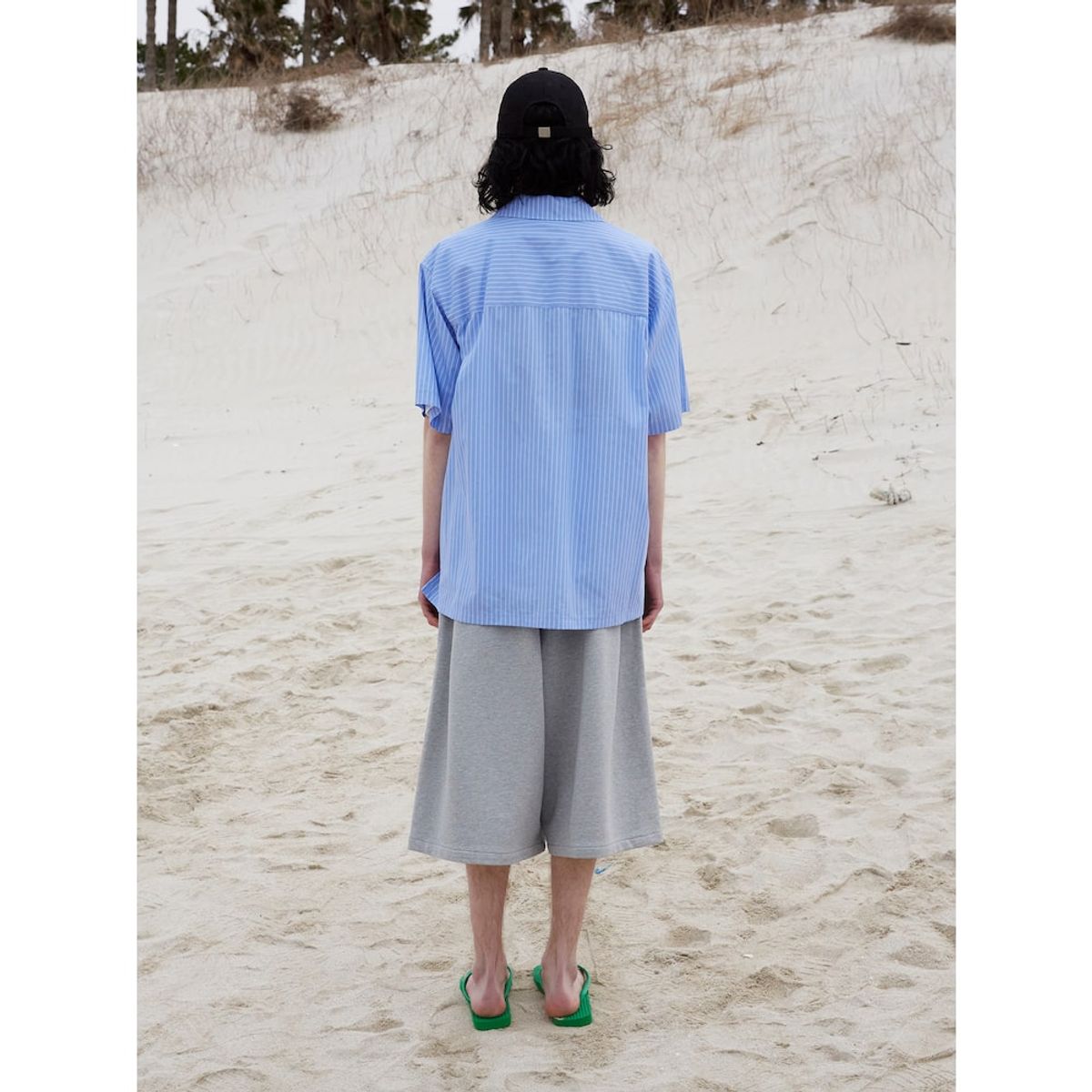샌드 사운드(SAND SOUND) (UNISEX) 스트라이프 오픈카라 셔츠  라이트 블루