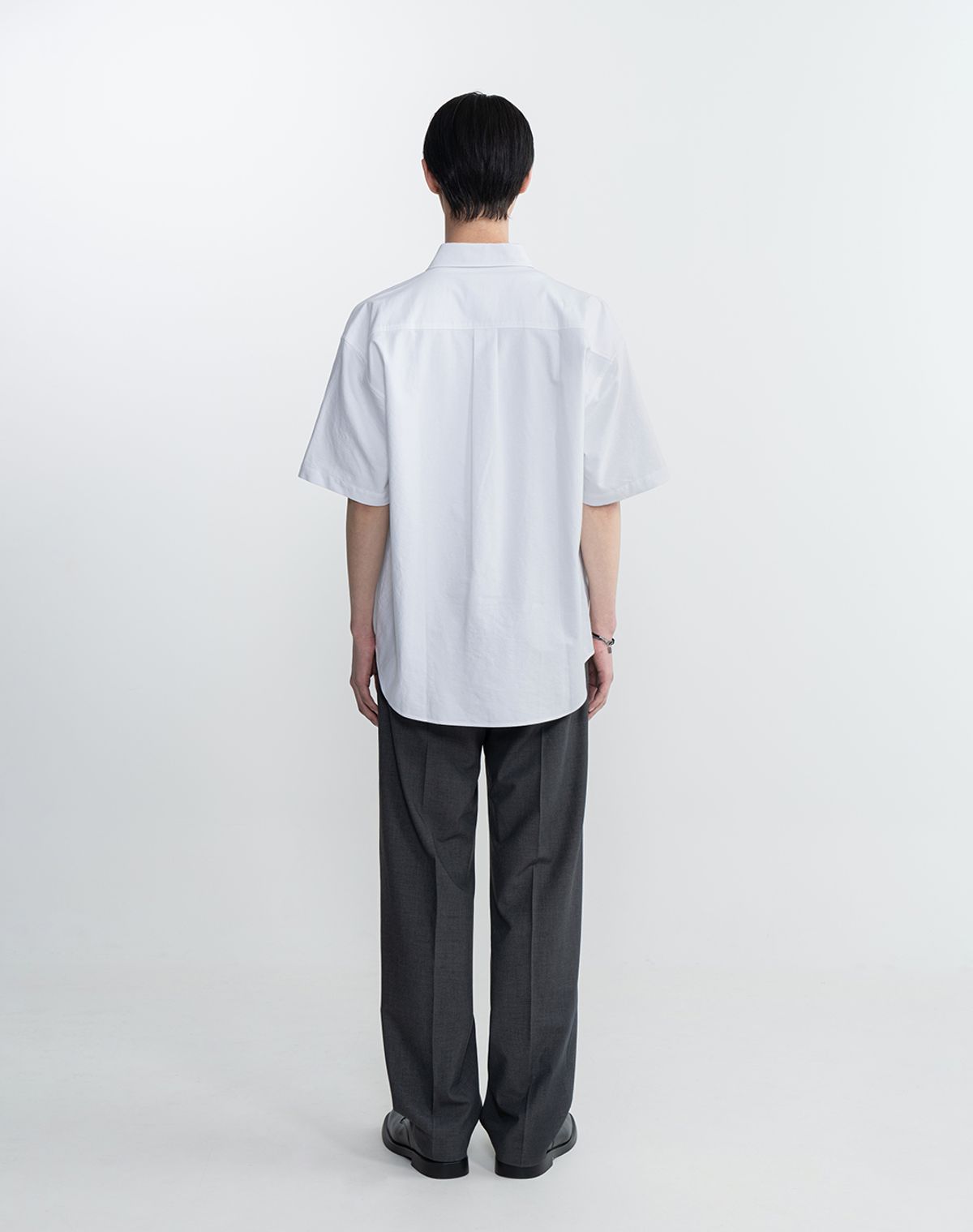 워크온바디오프(WORK ON BODY OFF) 노마드 오버핏 옥스포드 반팔셔츠 [화이트]