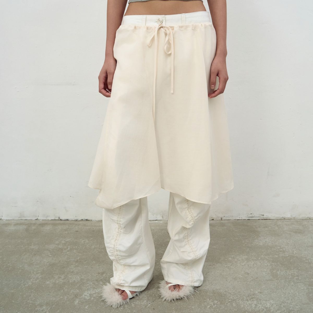 엘씨디씨티엠(LCDC™) FLARE LAYERED SKIRT (IVORY)