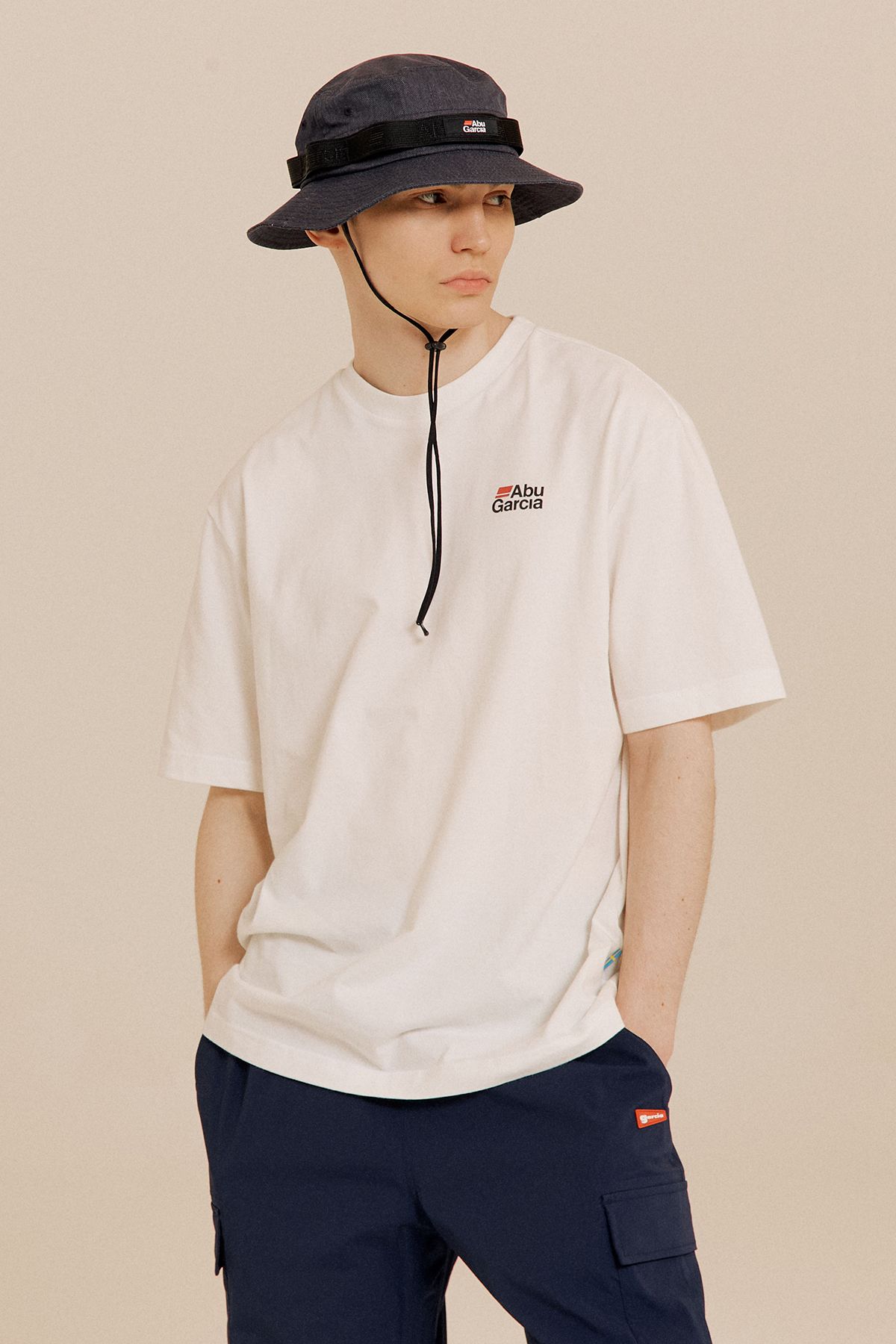 아부가르시아(ABU GARCIA) 클래식 ABU 반팔티 WHITE