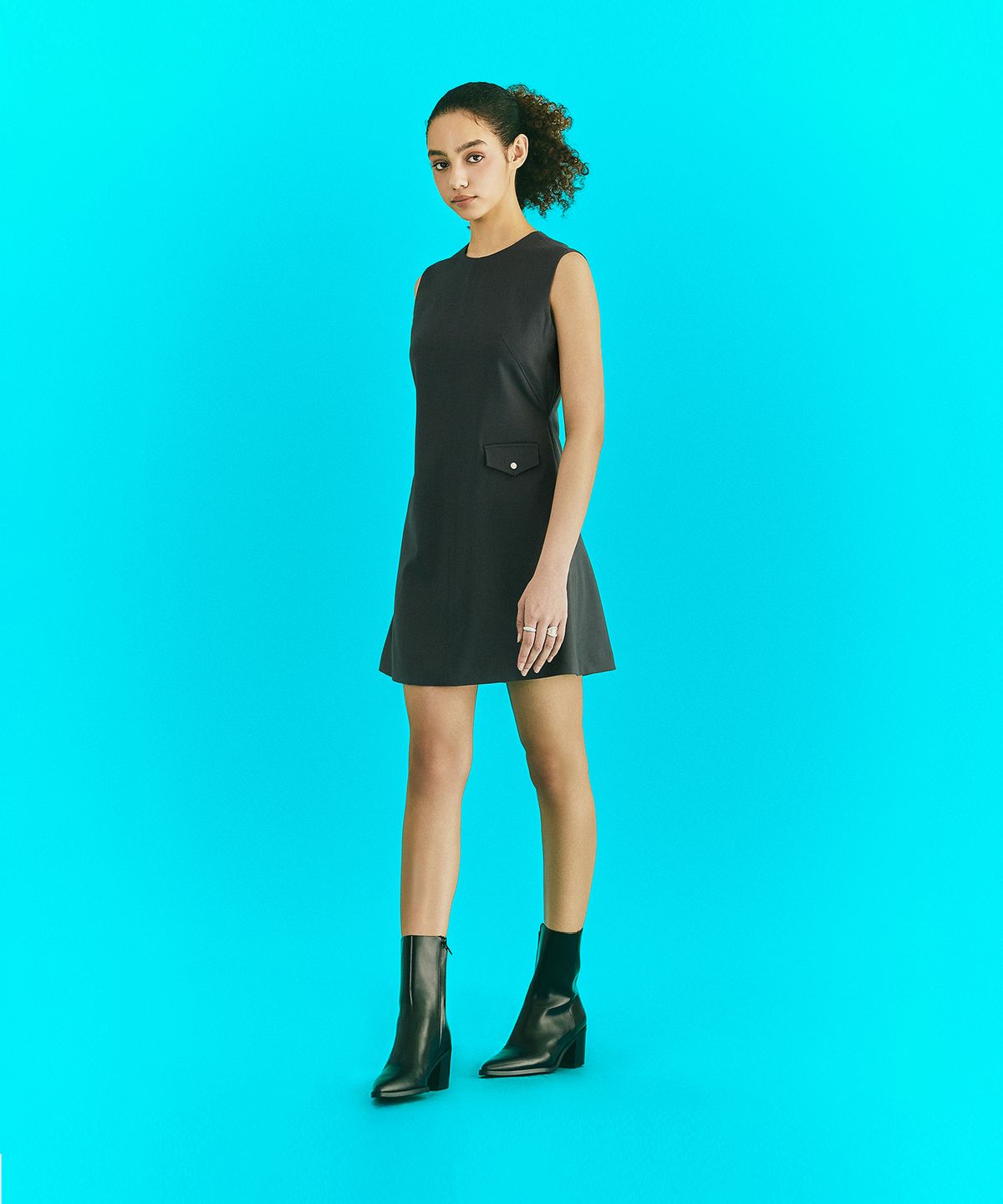 에르에르(ERER) Seam Detail Dress Navy