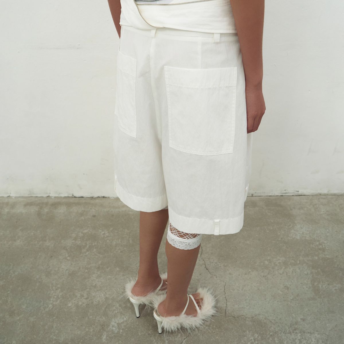 엘씨디씨티엠(LCDC™) DRAWSTRING POCKET SHORTS (WHITE)