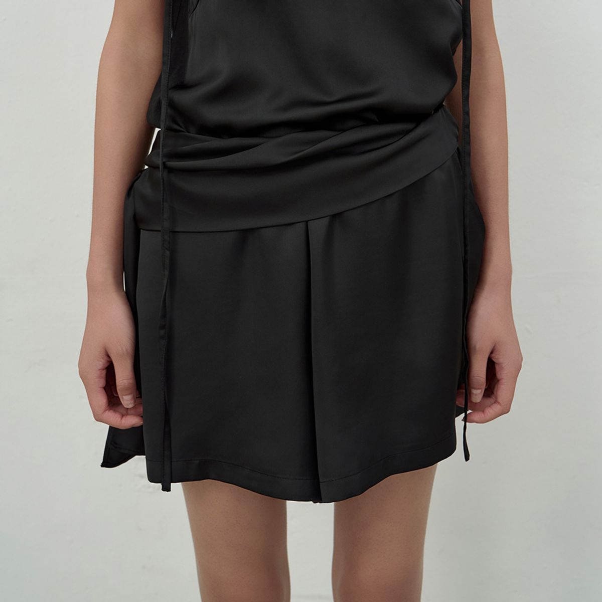 엘씨디씨티엠(LCDC™) SATIN SLEEP SHORTS (BLACK)