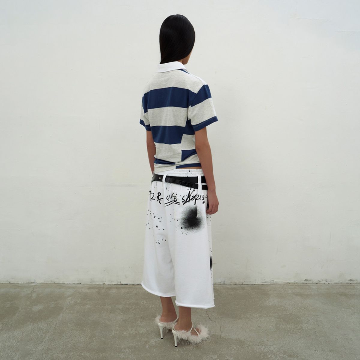 엘씨디씨티엠(LCDC™) PRINTED BERMUDA SWEATPANTS (WHITE)