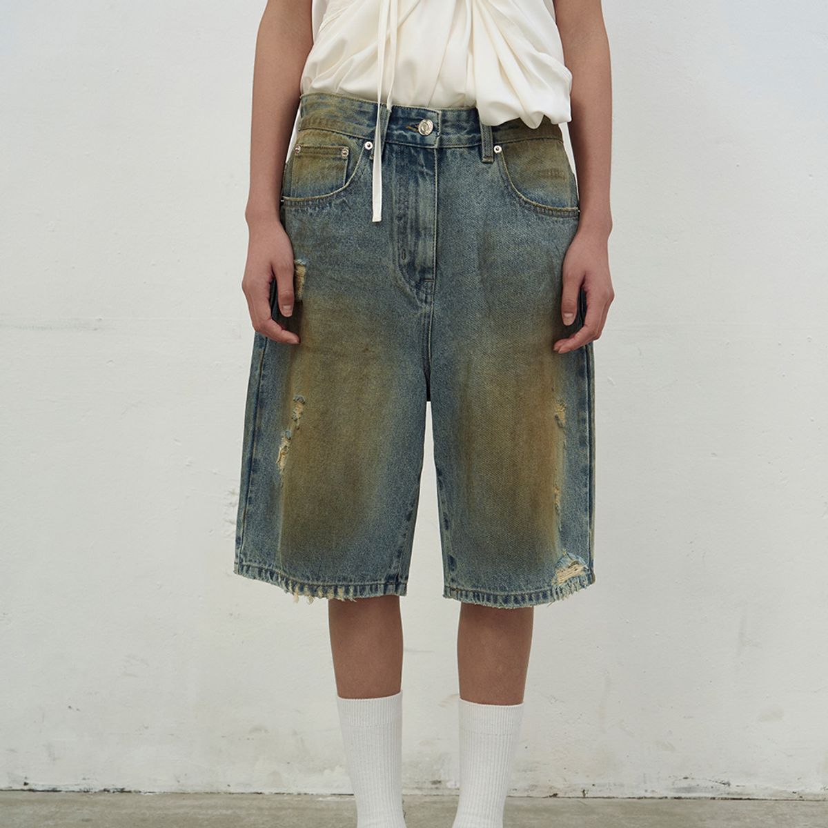 엘씨디씨티엠(LCDC™) WASHED BLUE DENIM SHORTS (BLUE)