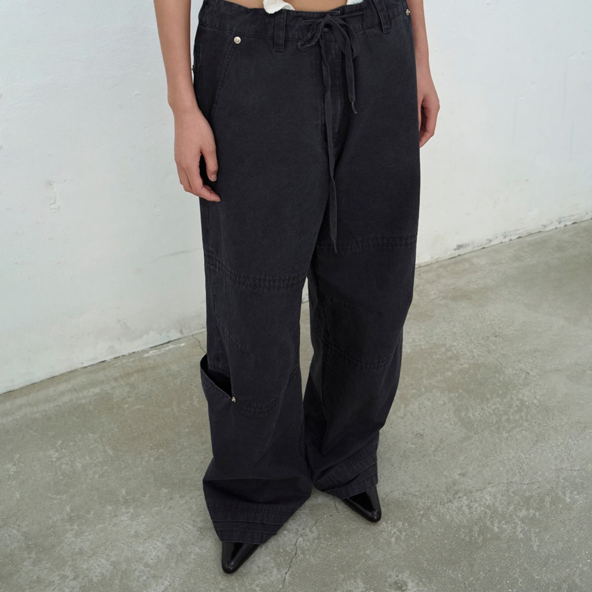 엘씨디씨티엠(LCDC™) WASHED STRING WIDE-LEG TROUSERS (DARK GREY)