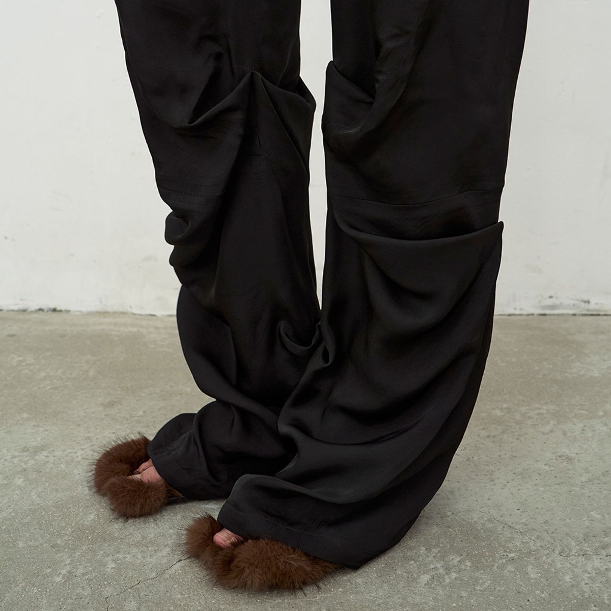 엘씨디씨티엠(LCDC™) FLUID TROUSERS (BLACK)