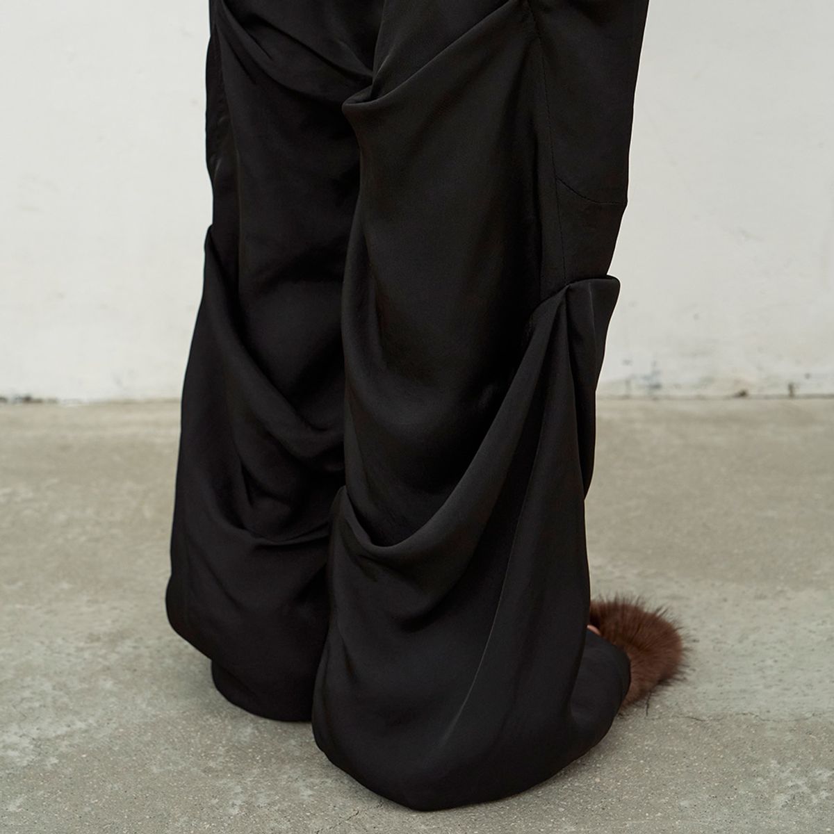 엘씨디씨티엠(LCDC™) FLUID TROUSERS (BLACK)