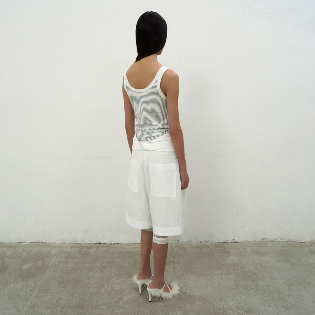 엘씨디씨티엠(LCDC™) KAT PRINT SLIM TANK TOP (WHITE)
