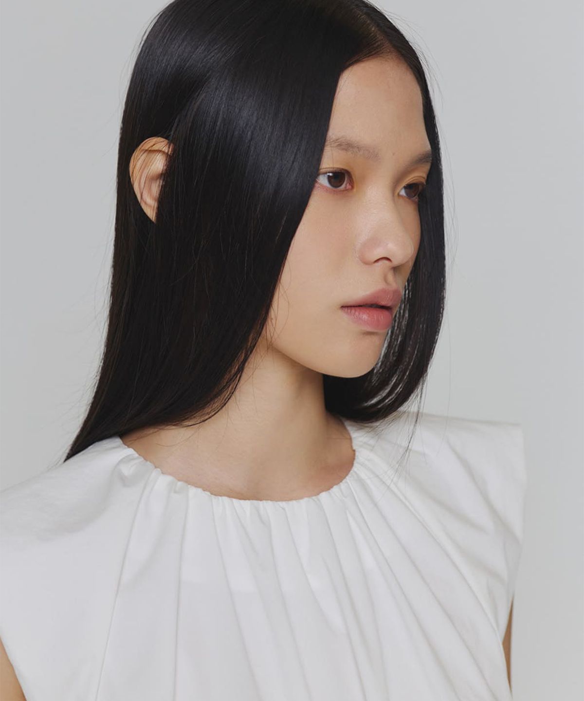 아모멘토(AMOMENTO) COTTON VOLUME SHIRRING DRESS_WHITE