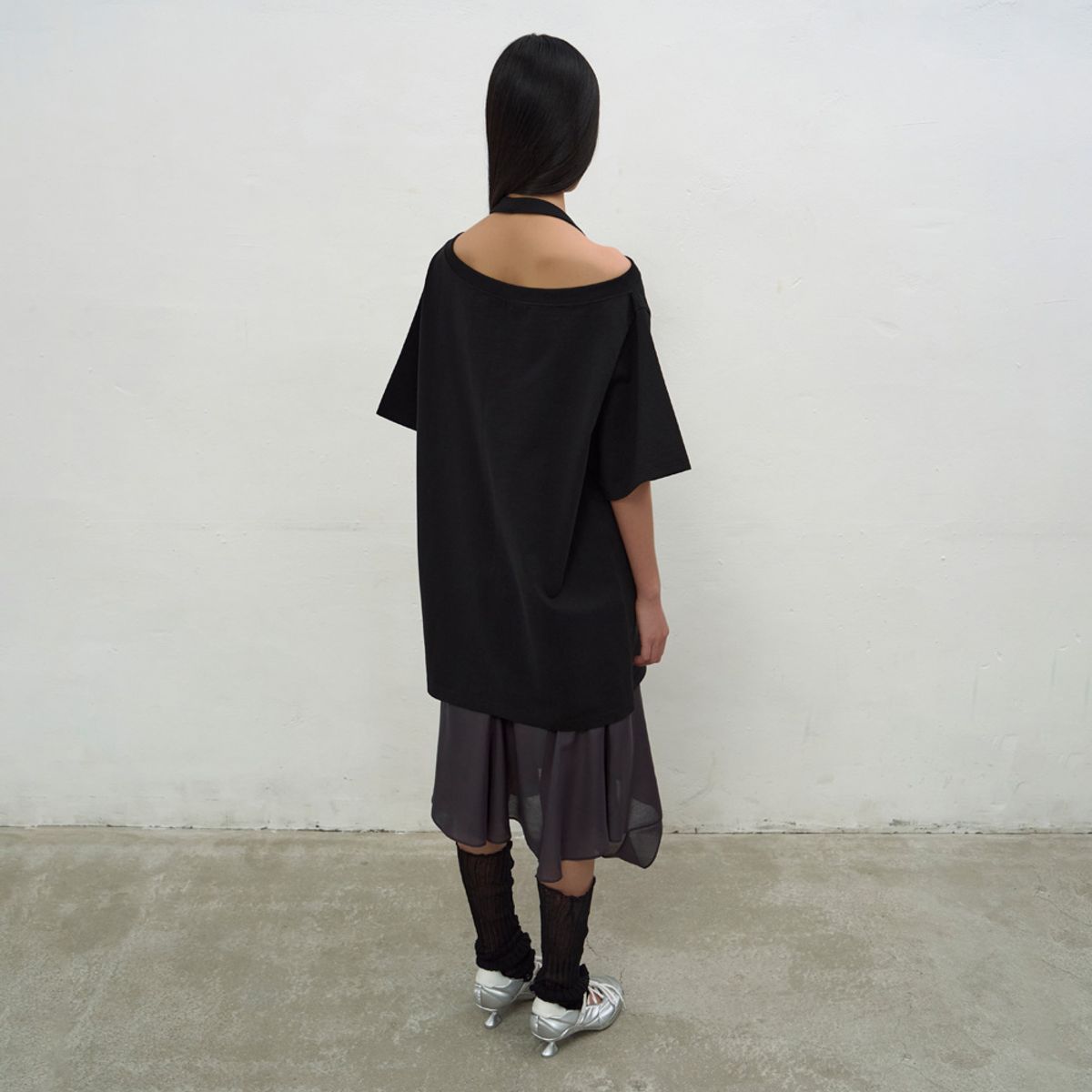엘씨디씨티엠(LCDC™) HALTERNECK OVERSIZED T-SHIRT (BLACK)