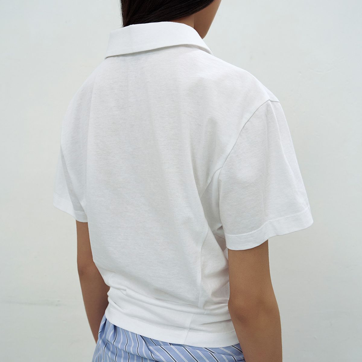 엘씨디씨티엠(LCDC™) OPEN COLLAR TOP (WHITE)