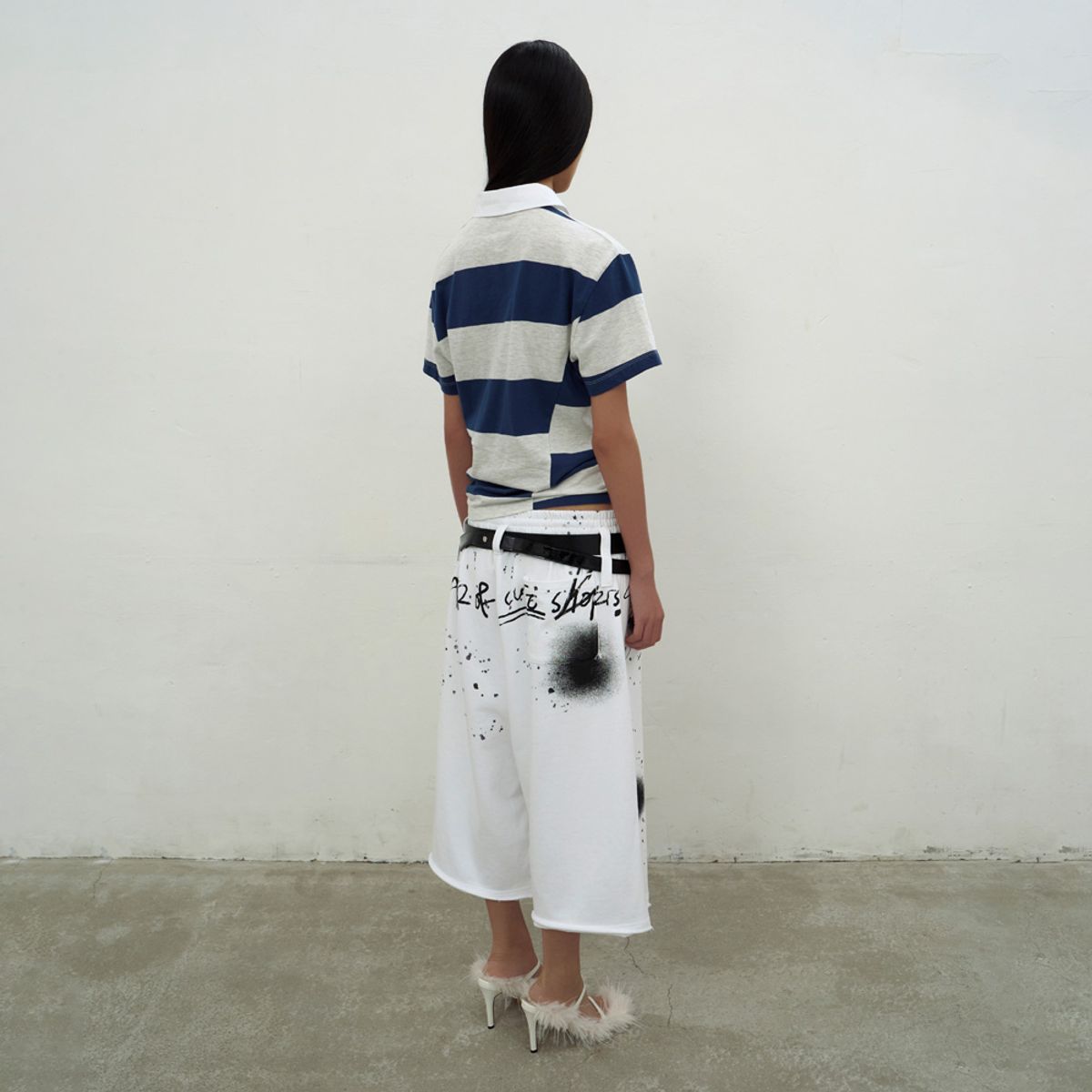 엘씨디씨티엠(LCDC™) STRIPED OPEN COLLAR TOP (BLUE)