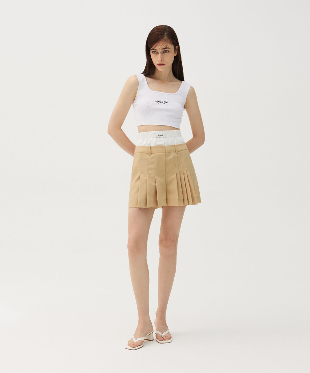 므아므(MMAM) Layered pin tuck shorts