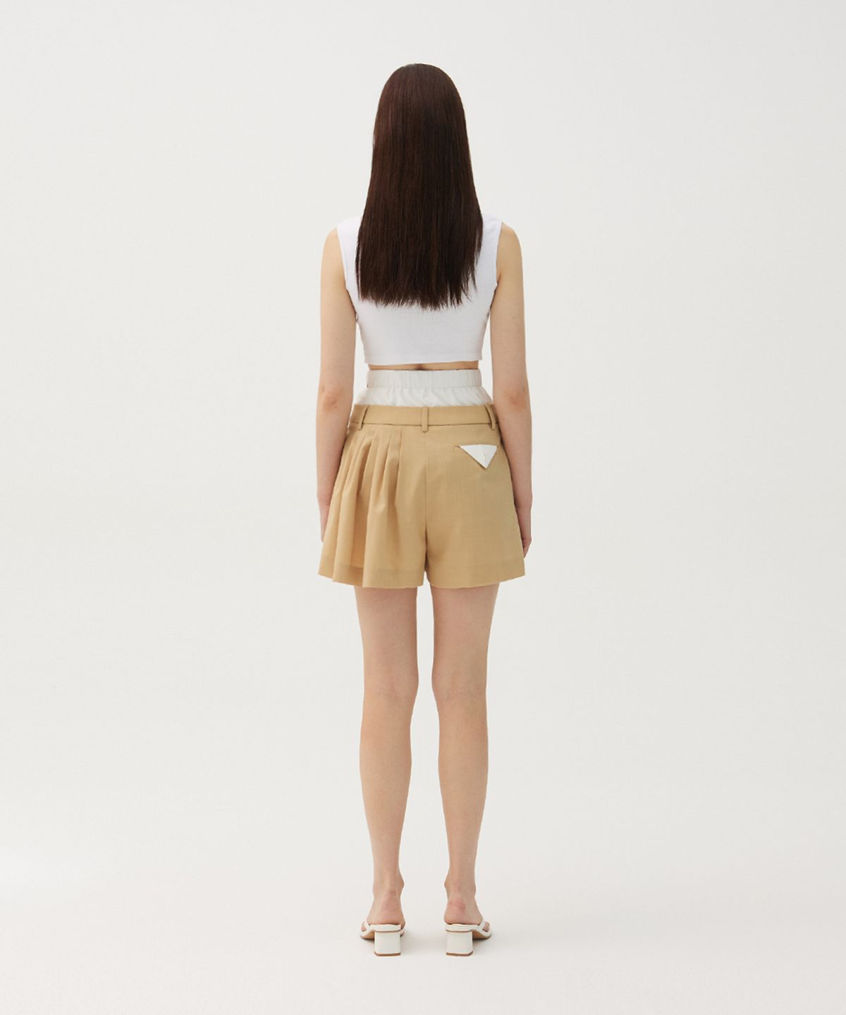 므아므(MMAM) Layered pin tuck shorts