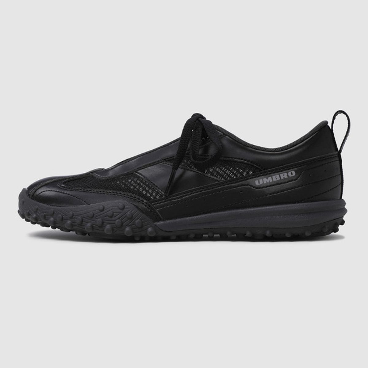 엄브로(UMBRO) MAEVE (메이브) 블랙(UQ223ESA48)
