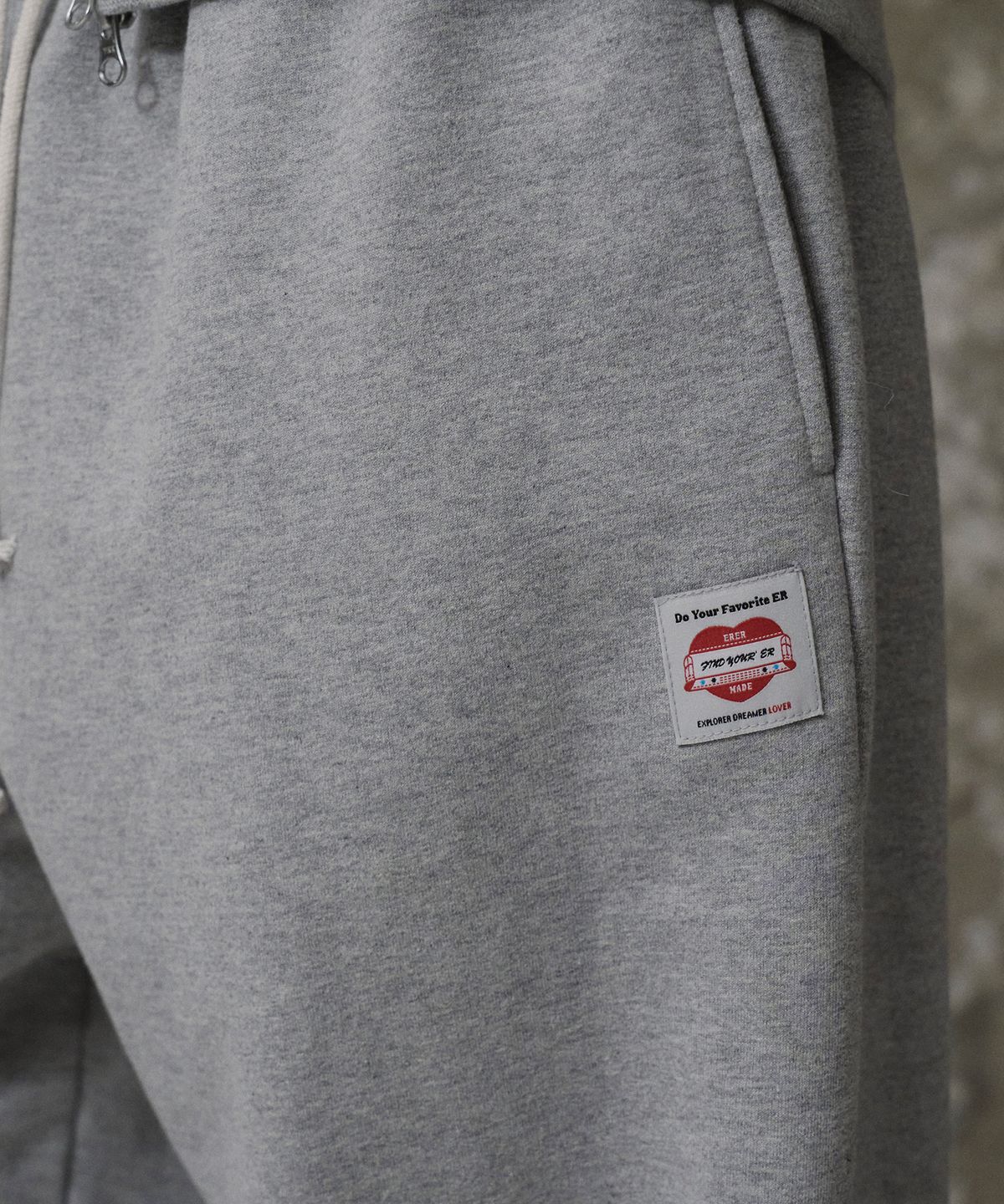 에르에르(ERER) Men Washed Jogger Pants Melange Gray