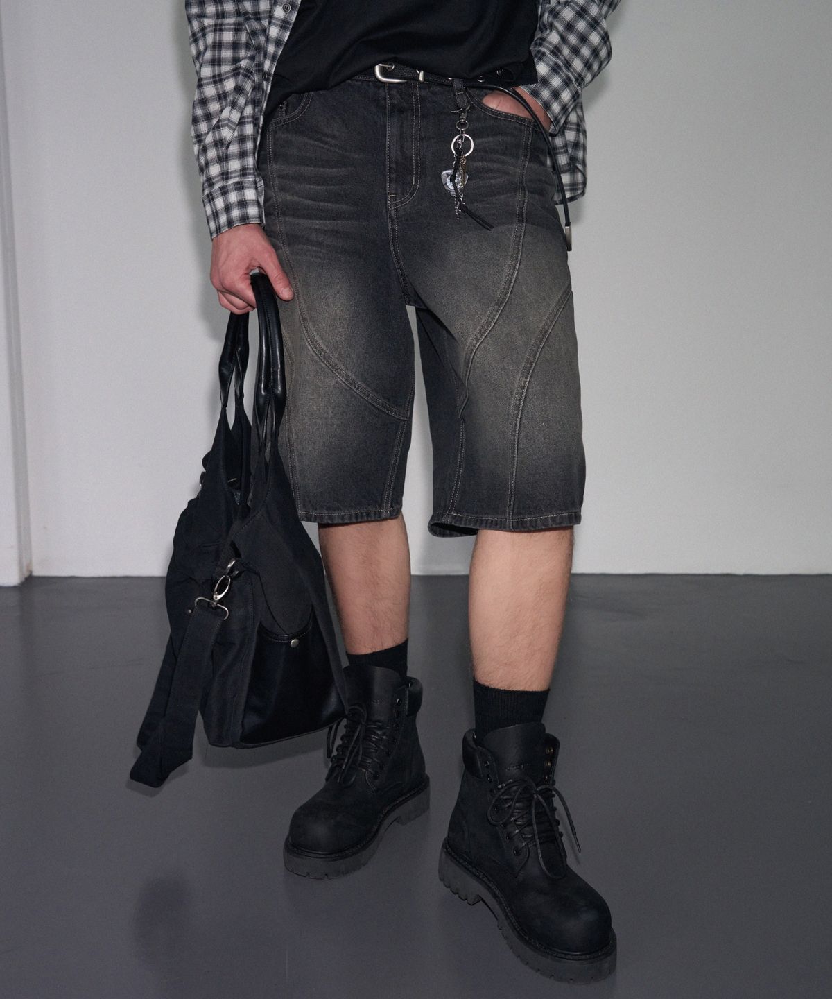 레더리(LEATHERY) 덩크 워시드 버뮤다 데님 팬츠 [SAND BLACK]