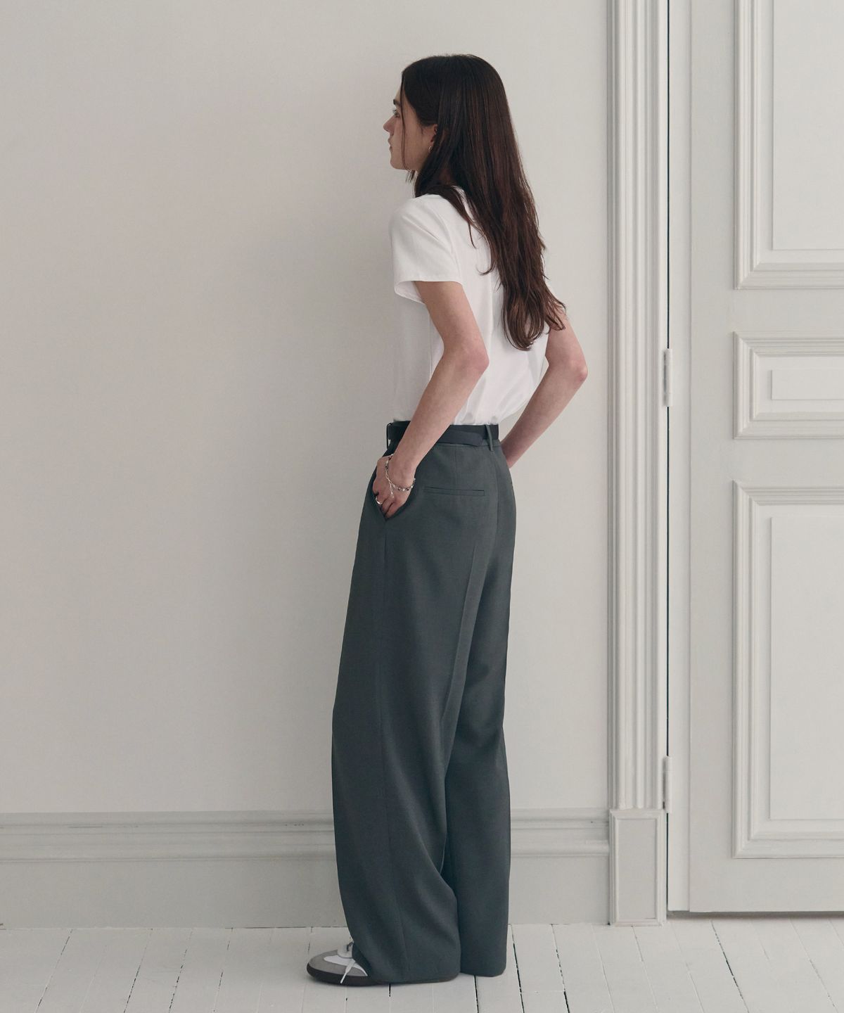 드로우핏 우먼(DRAWFIT WOMEN) 썸머 투턱 와이드 슬랙스 [BLACK]