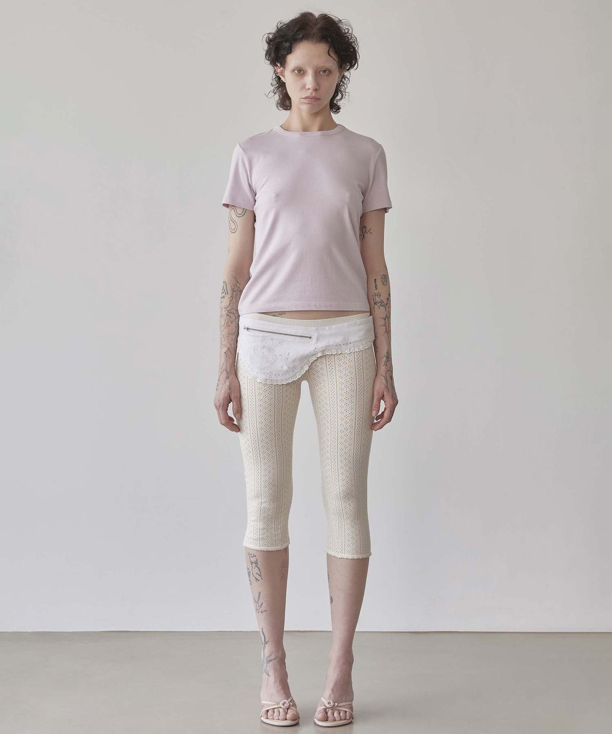 스컬프터(SCULPTOR) Eyelet Knit Capri Pants Ivory