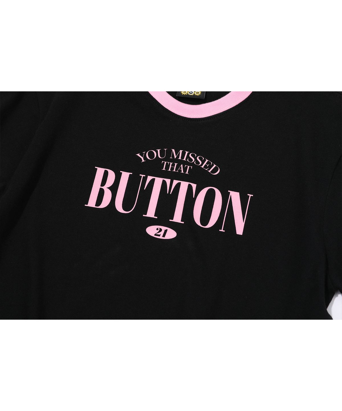 꼼파뇨(CPGN STUDIO) BUTTON CROP 링거티 블랙