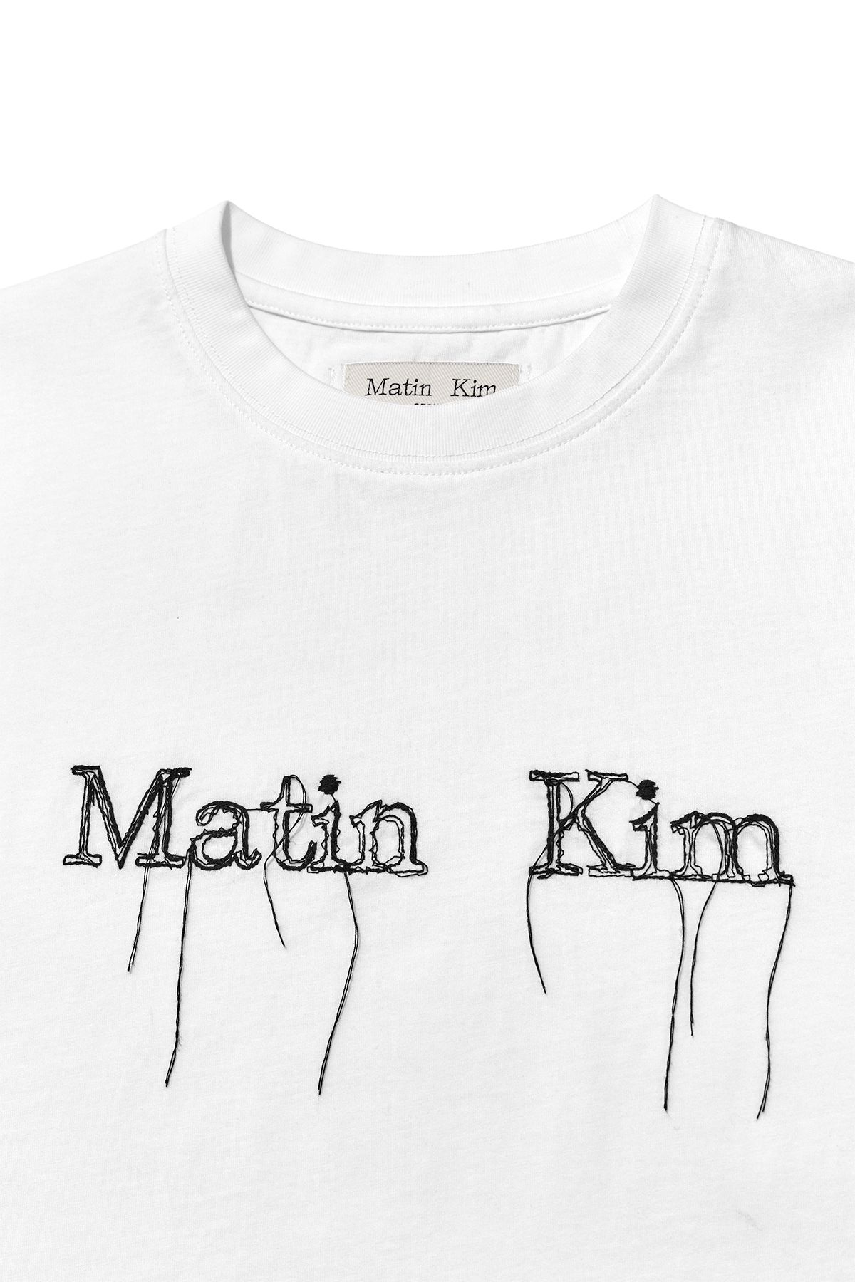 【MATIN KIM】★送料・関税込★LOGO THREAD POINT CROP TOP PIGMENT CUT OUT LOGO CROP TOP IN CHARCOAL – Matin Kim