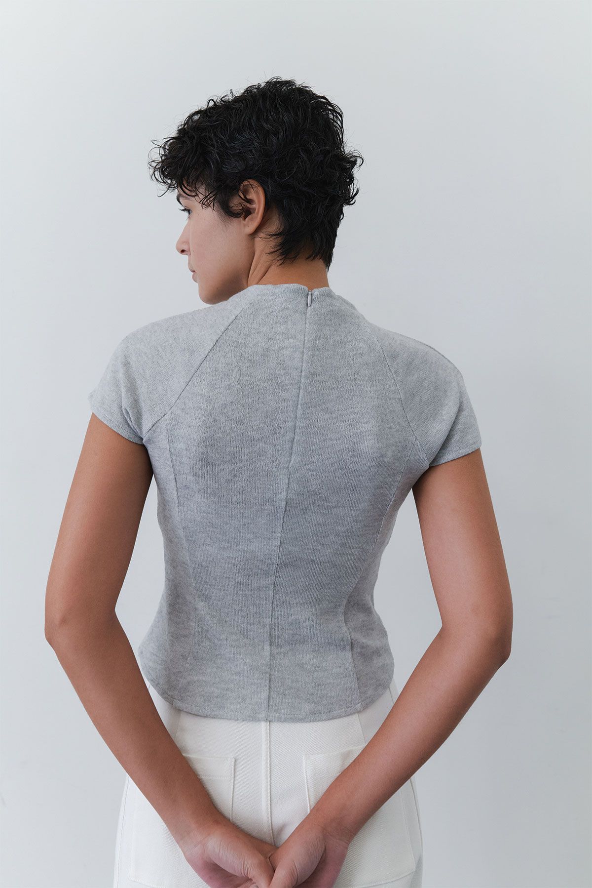 콥키노(KOBKINO) BUSTIER KNIT TOP (LIGHT GREY)