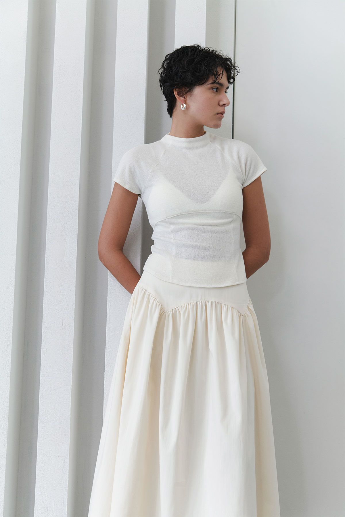 콥키노(KOBKINO) BUSTIER KNIT TOP (CREAM)