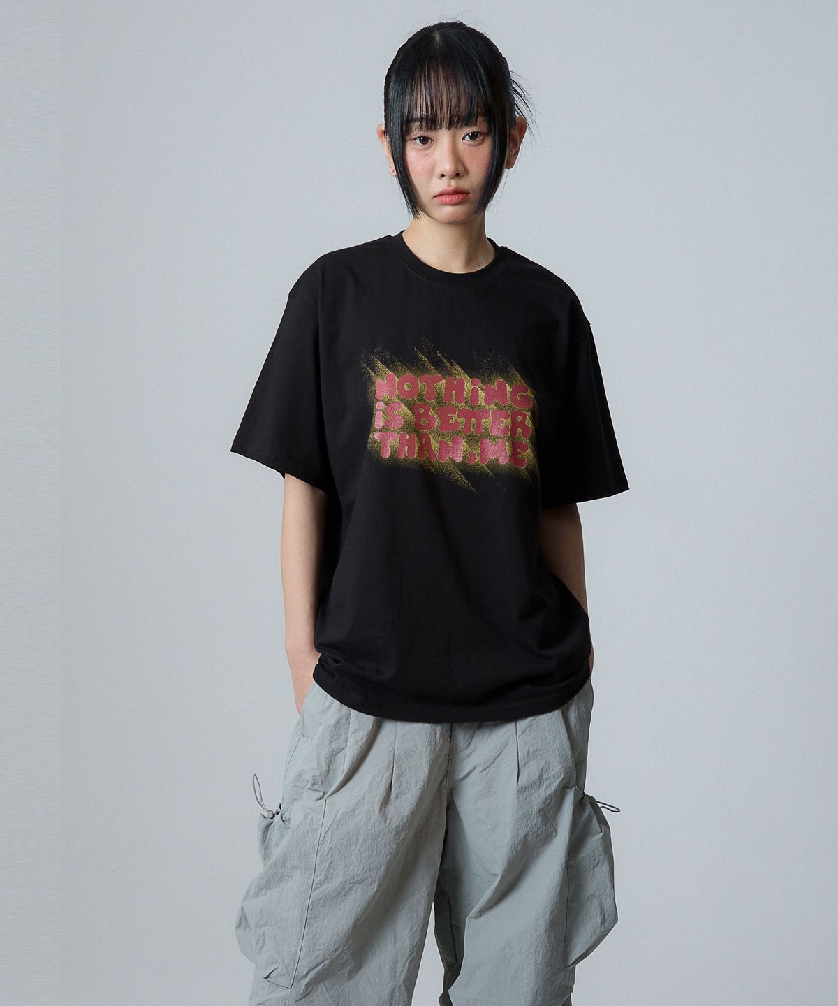 낫띵이즈베럴댄미(NOTHINGISBETTERTHANME) LIGHT LETTERING TEE_black