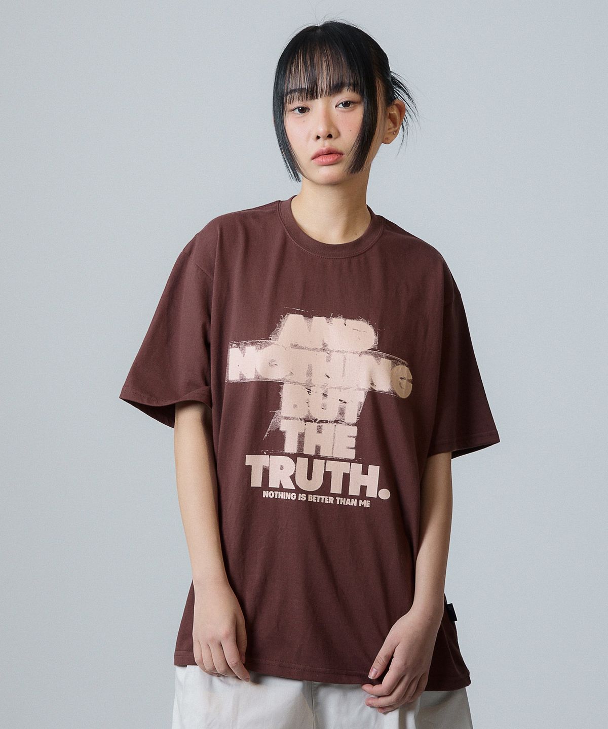 낫띵이즈베럴댄미(NOTHINGISBETTERTHANME) SCRATCH LETTERING TEE_brown