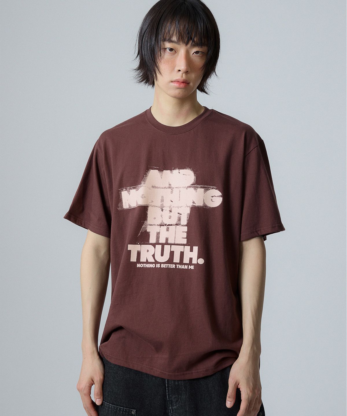 낫띵이즈베럴댄미(NOTHINGISBETTERTHANME) SCRATCH LETTERING TEE_brown
